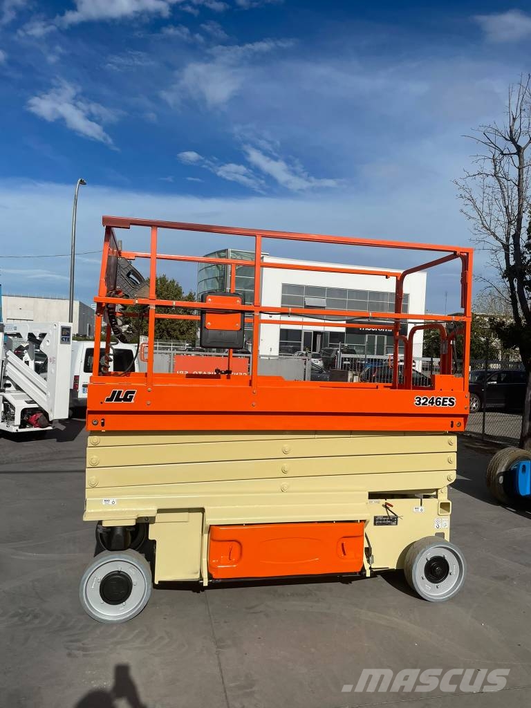 JLG 3246 ES Piattaforme a pantografo