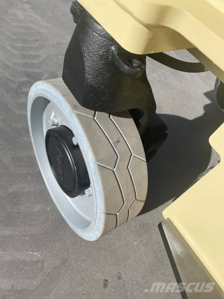 JLG 3246 ES Piattaforme a pantografo