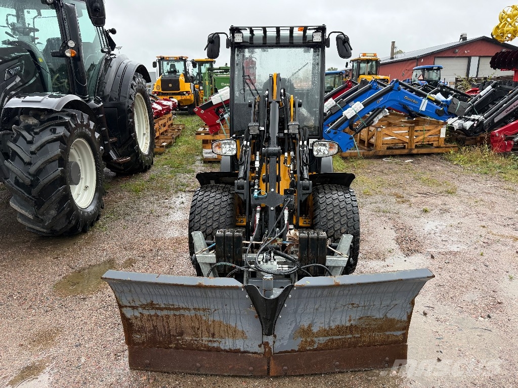 JCB 403 Plus, 30km/h, vikplog/sandsp. 356tim! Skid steer mini nakladalci