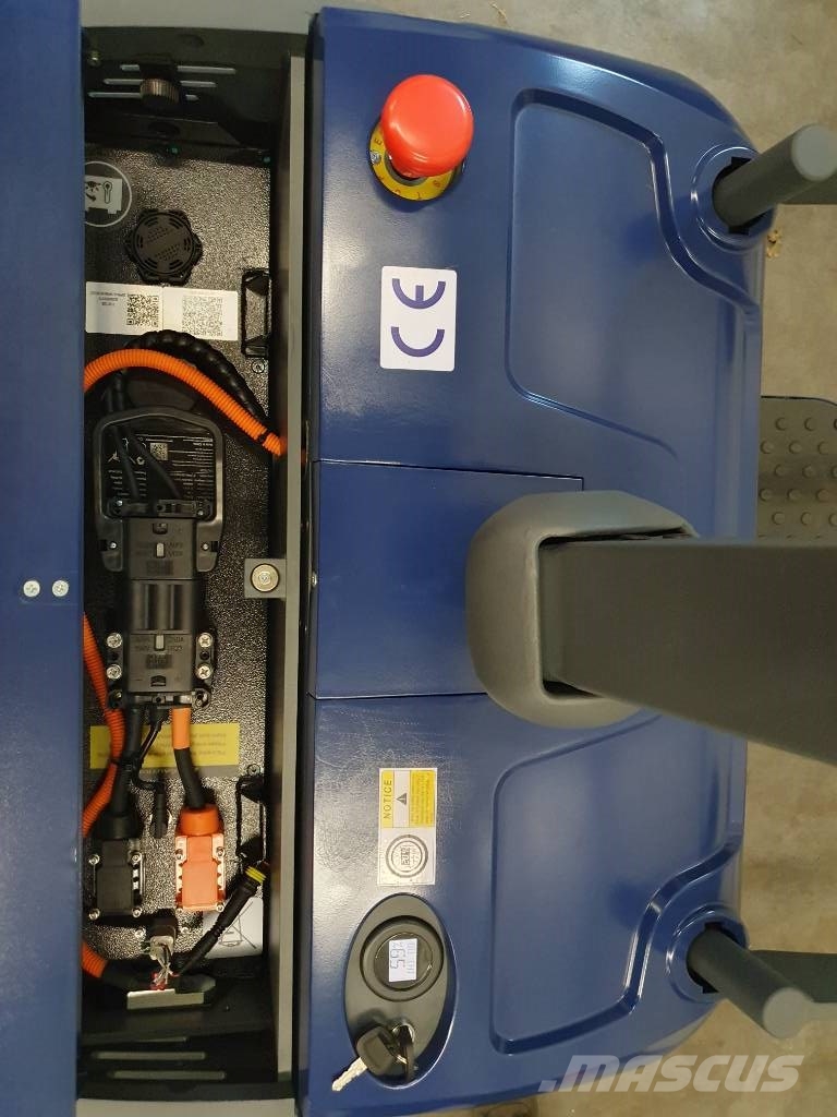 Elektrische meerij palletwagen 2500 KG Nízkozdvižný vozík s plošinou