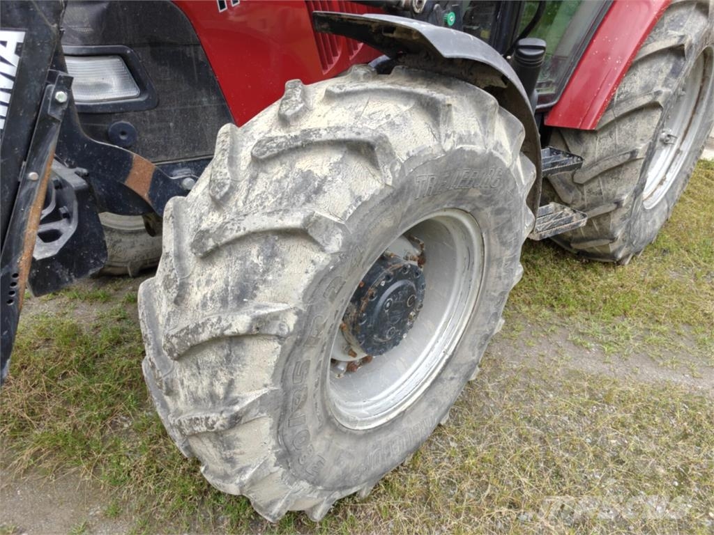 Case IH JXU 115 Tractores