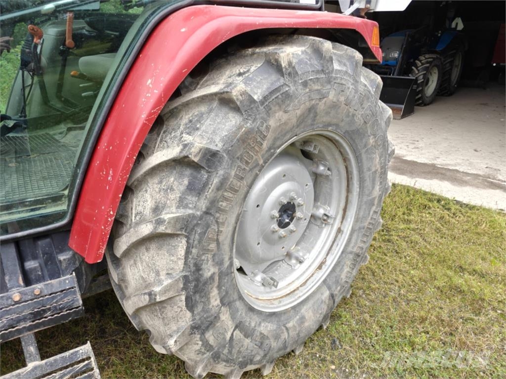 Case IH JXU 115 Tractores