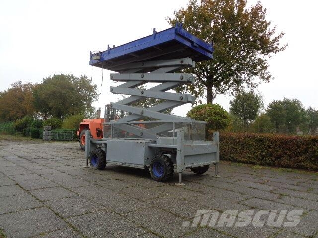Liftlux SL172-24D4WD Piattaforme a pantografo