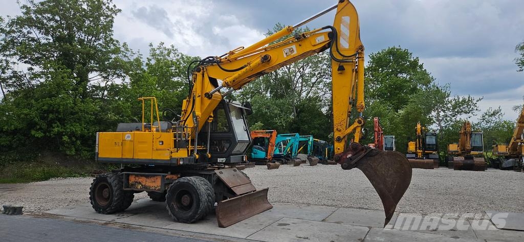 JCB JS 150 W حفارات وسط 7 طن - 12 طن