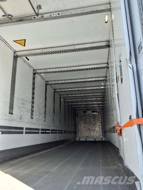 Schmitz Cargobull Trailer Reefer Flower Width & Dual Temp & Double S Hűtős félpótkocsik