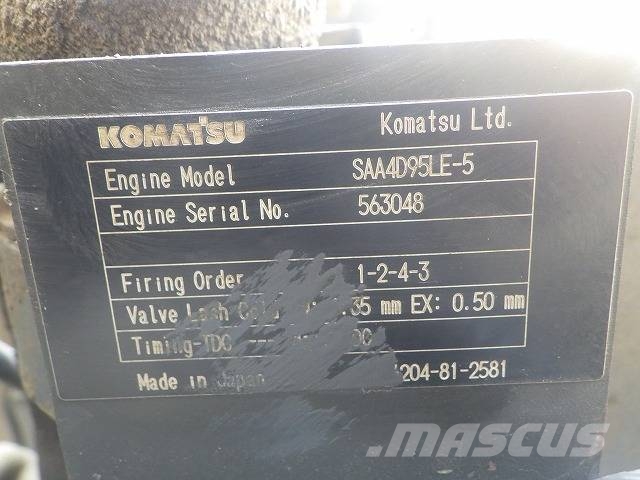 PC PC138US-8 Telakaivukoneet