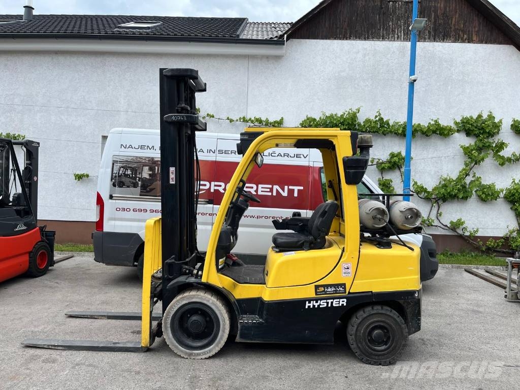 Hyster H3.5FT STANDARD - POLKABINA LPG forklifts