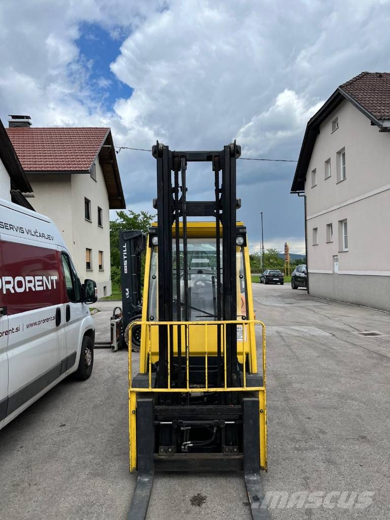 Hyster H3.5FT STANDARD - POLKABINA LPG forklifts