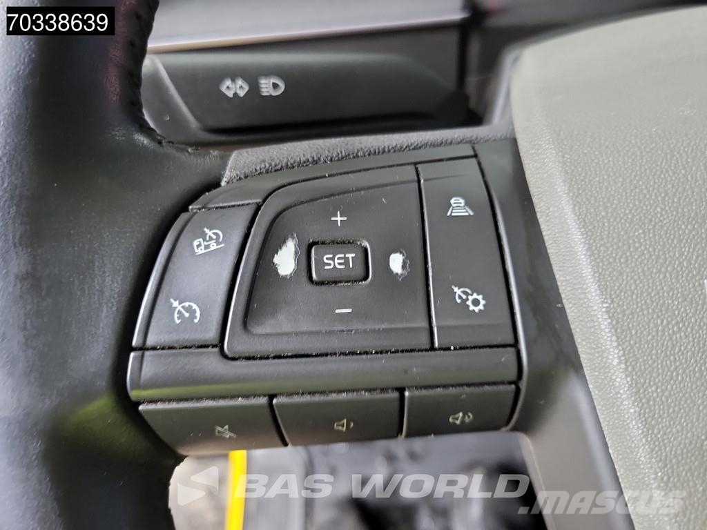 Volvo FH 460 4X2 Globe Mega 2x Tanks I-ParkCool Navi ACC Tractor Units