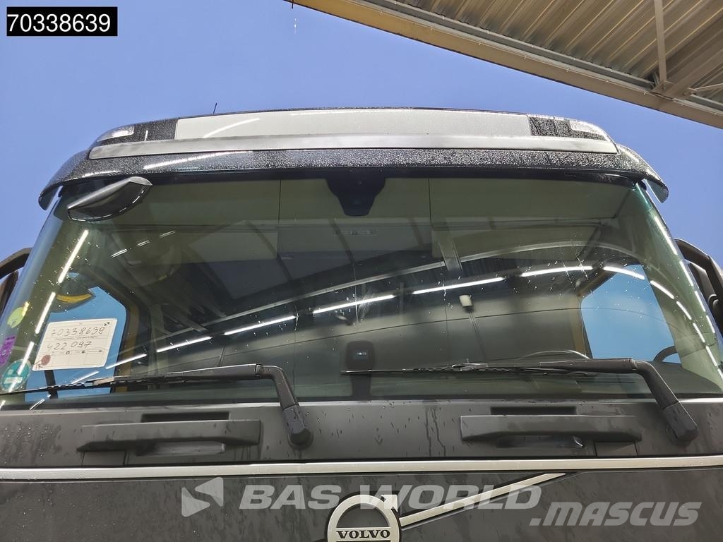 Volvo FH 460 4X2 Globe Mega 2x Tanks I-ParkCool NAVI ACC Tegljači