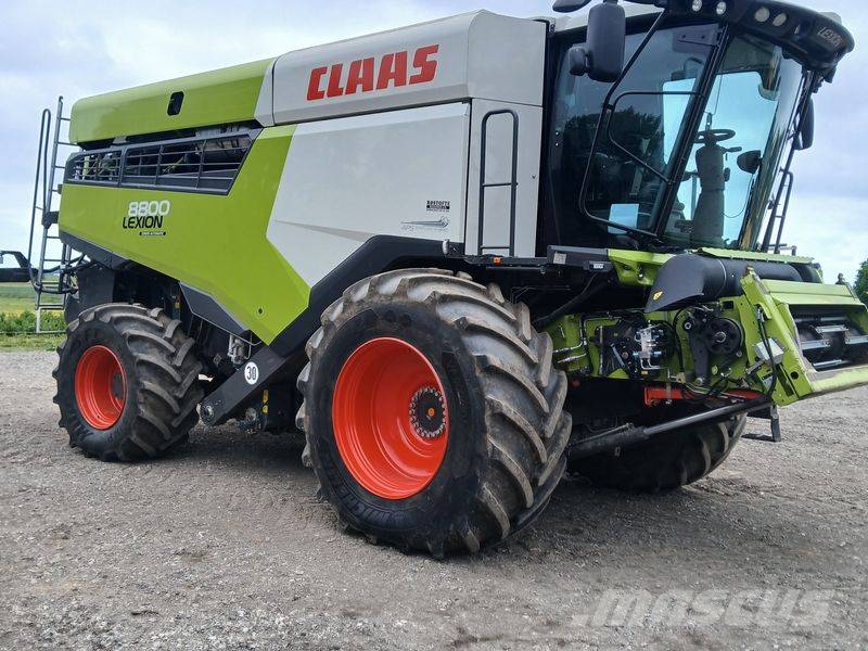 CLAAS 8800 Mietitrebbiatrici