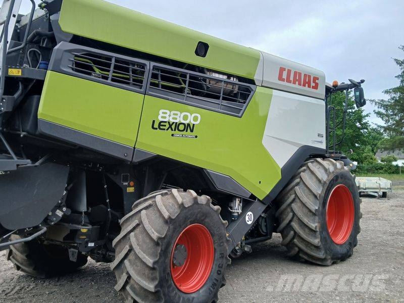 CLAAS 8800 Mietitrebbiatrici