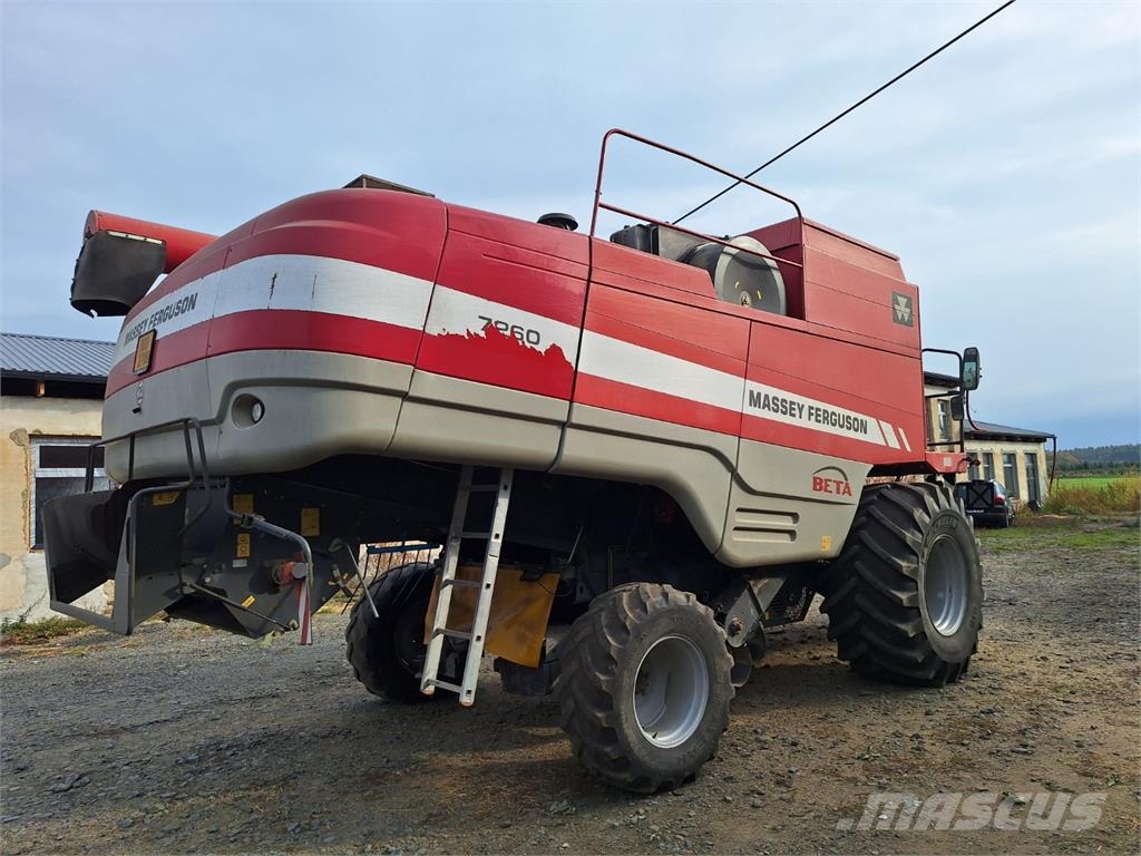Massey Ferguson 7260 BETA + ŽACÍ LIŠTA + PRAVÝ ŘEPKOVÝ DĚLIČ Statyba - Kita