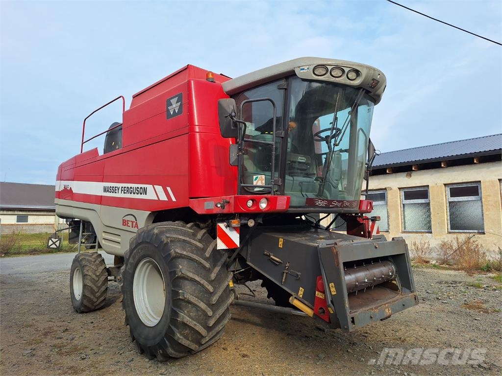 Massey Ferguson 7260 BETA + ŽACÍ LIŠTA + PRAVÝ ŘEPKOVÝ DĚLIČ Statyba - Kita