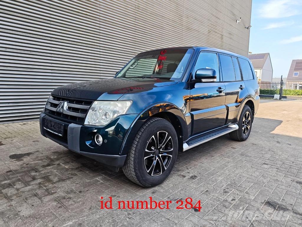 Mitsubishi Pajero 3.2 4WD PKWs