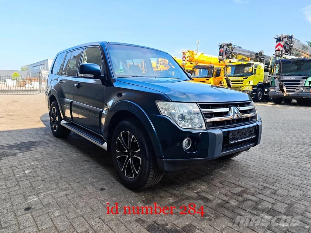 Mitsubishi Pajero 3.2 4WD PKWs