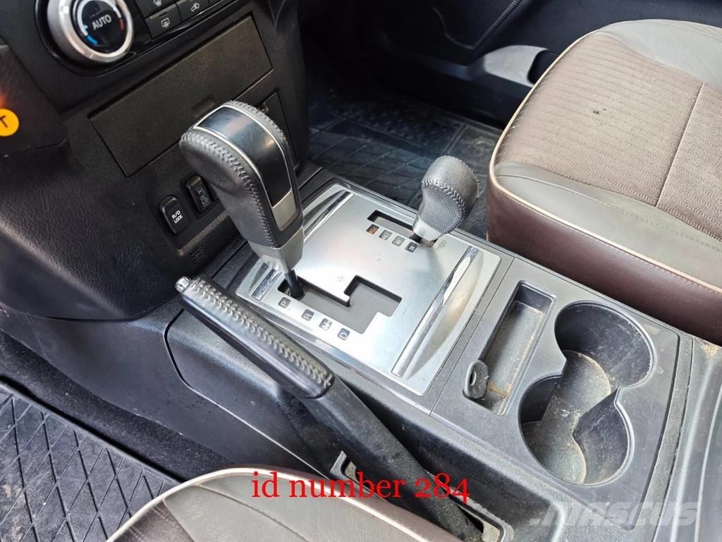 Mitsubishi Pajero 3.2 4WD PKWs
