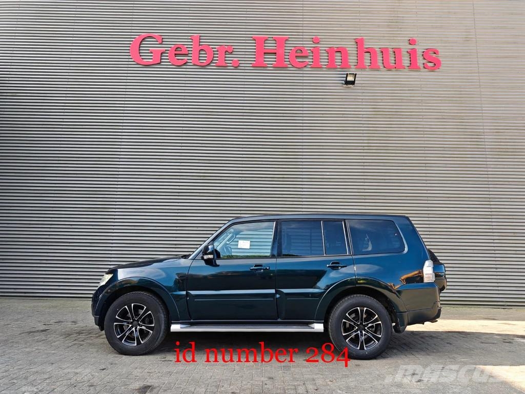 Mitsubishi Pajero 3.2 4WD PKWs