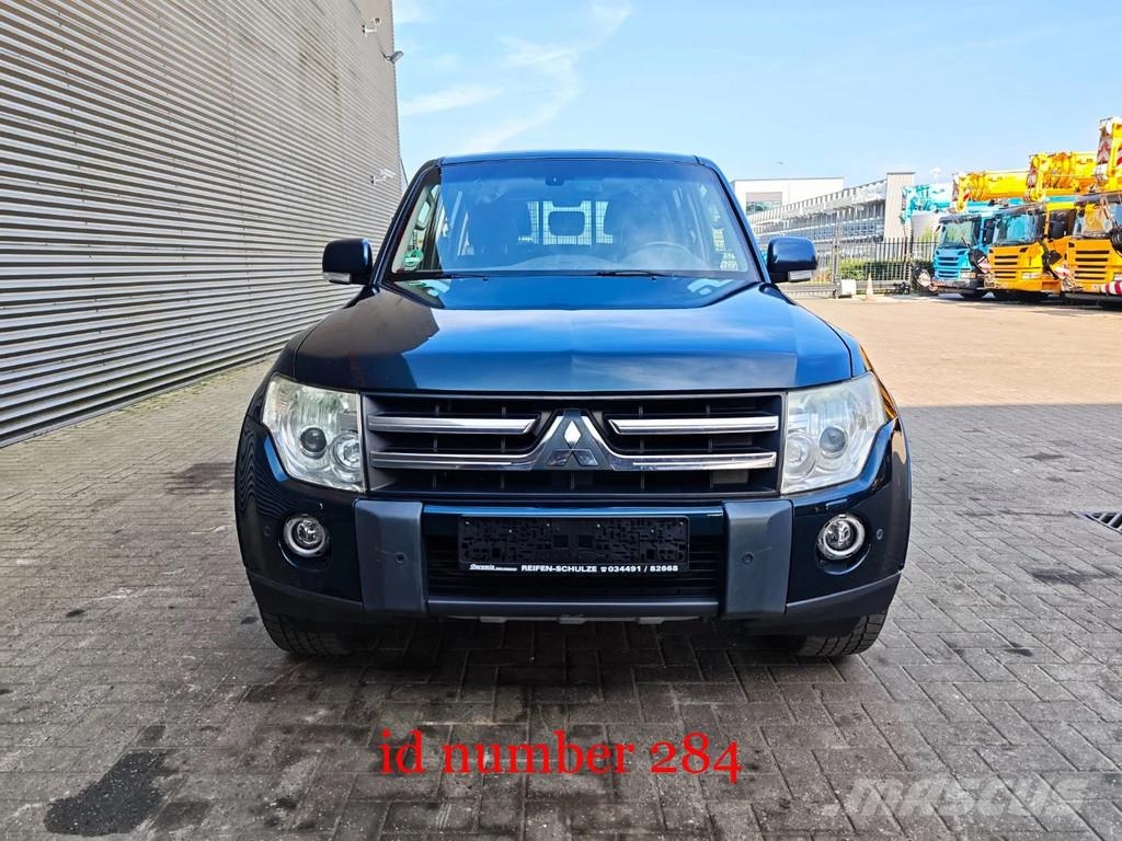 Mitsubishi Pajero 3.2 4WD PKWs