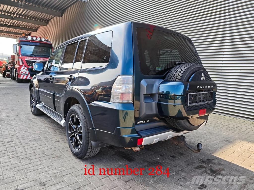 Mitsubishi Pajero 3.2 4WD PKWs