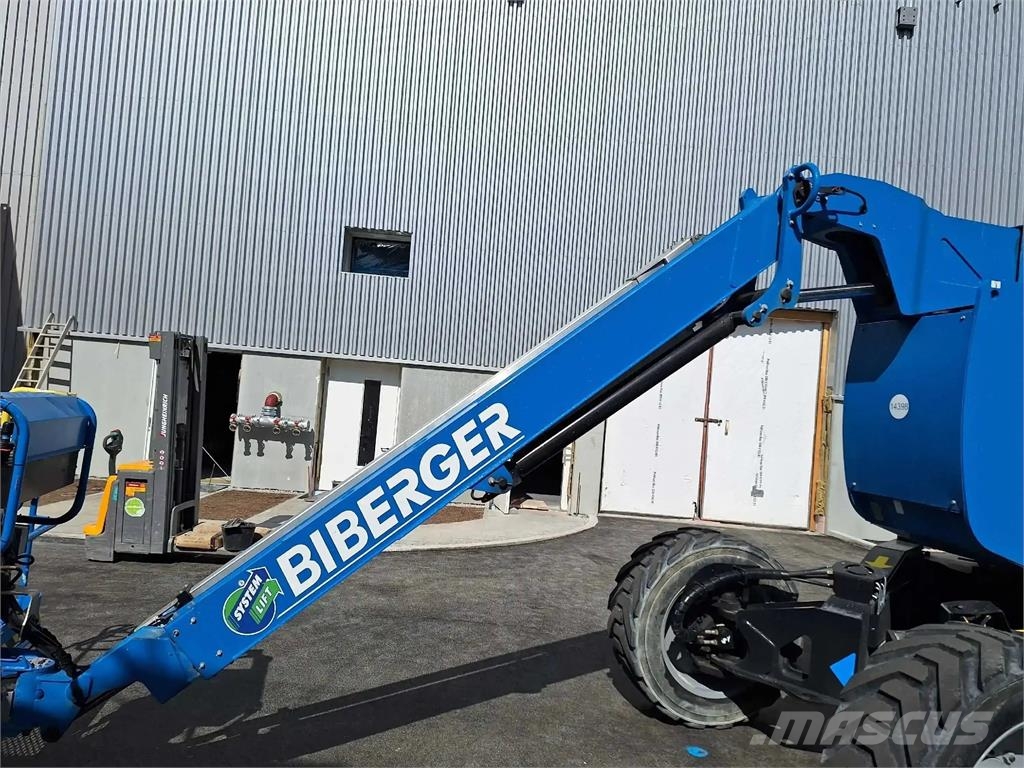 Genie ZX 135/70 Plataformas con brazo de elevación manual