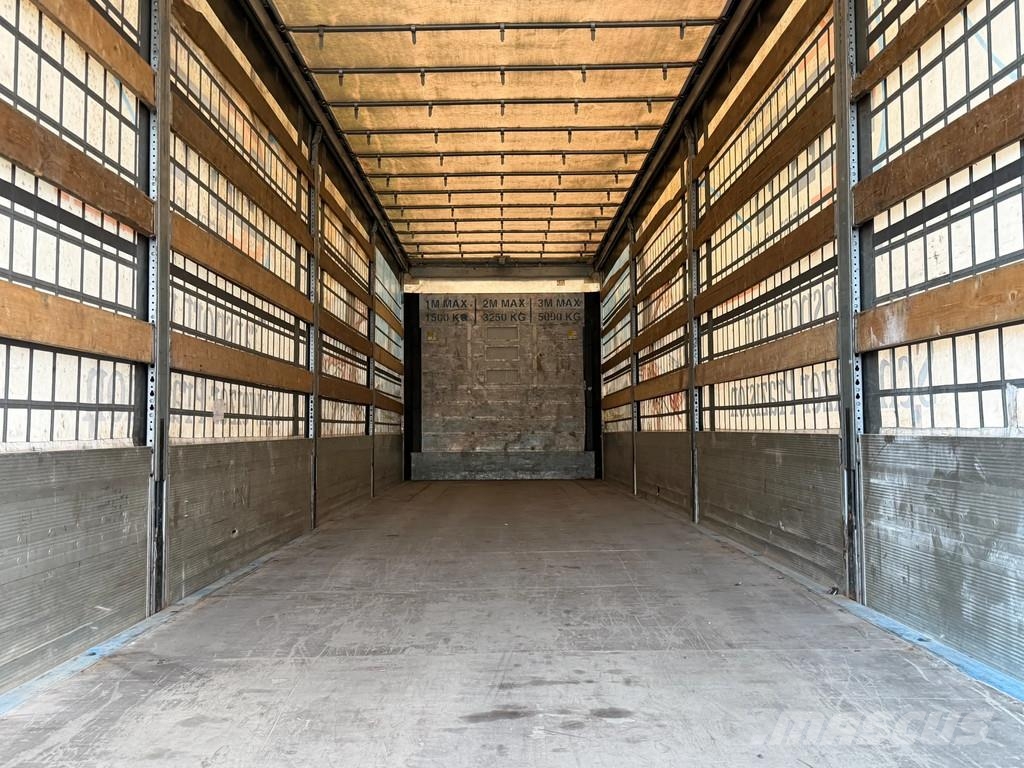 Schmitz Cargobull N/A Schuifzeil met Borden / SAF-Axle / Huckepack / Semi-remorca speciala