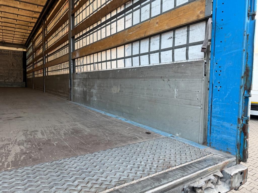 Schmitz Cargobull N/A Schuifzeil met Borden / SAF-Axle / Huckepack / Semi-remorca speciala