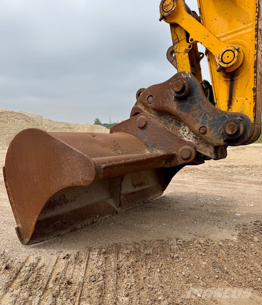 JCB 220 XL 4F 大型油圧ショベル12t以上（パワーショベル・ユンボ）