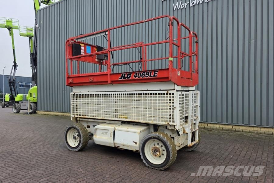 JLG 4069LE Electric, 14.2m Working Height, 360kg Capac 剪叉式升降机