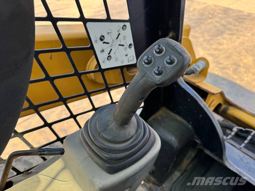 CAT 259D - Two-Speed Compact Track Loader 滑移装载机