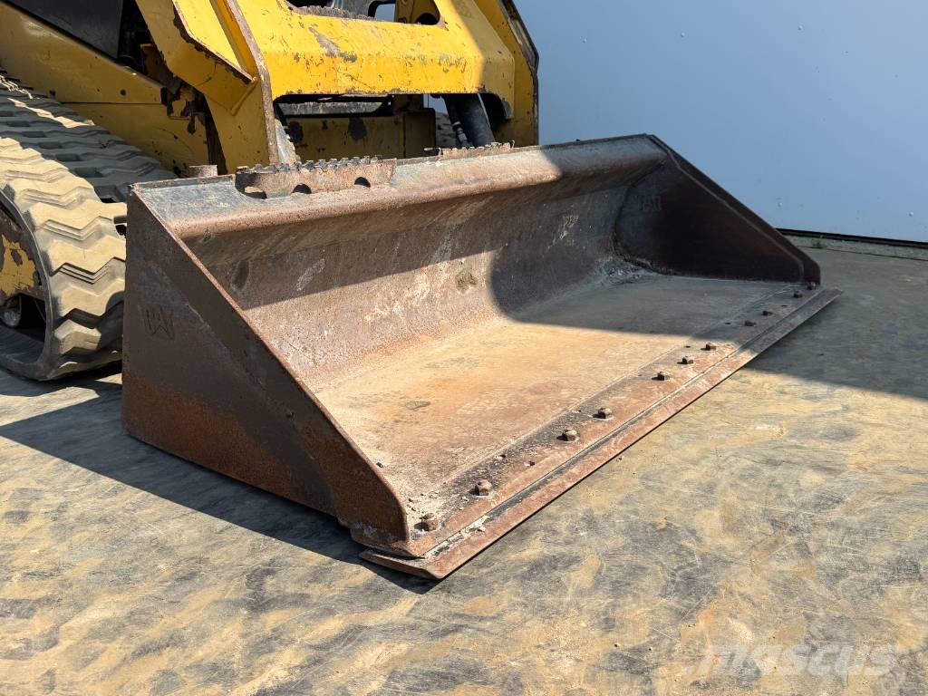 CAT 259D - Two-Speed Compact Track Loader 滑移装载机