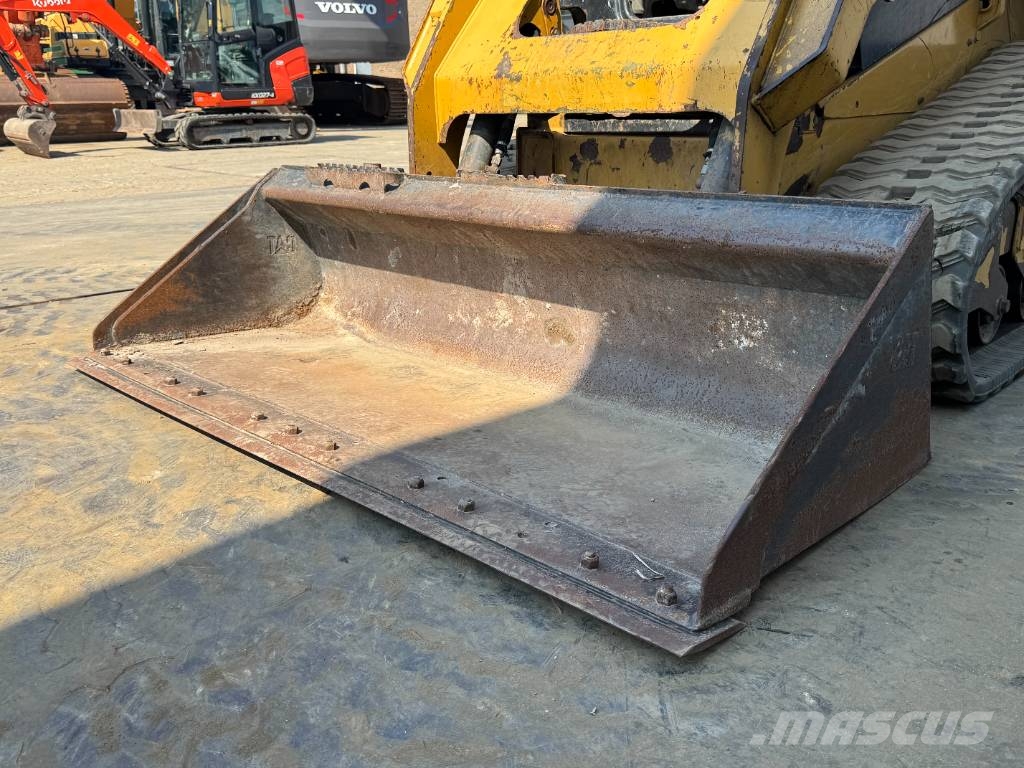 CAT 259D - Two-Speed Compact Track Loader 滑移装载机