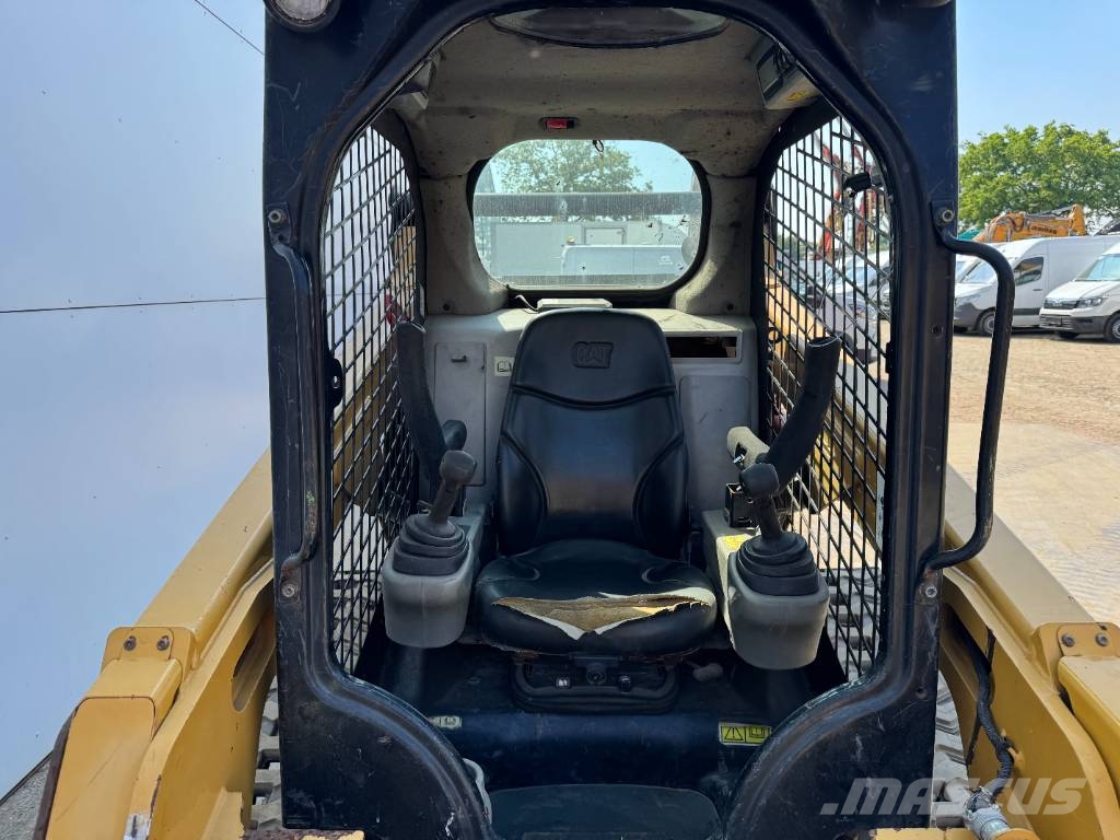 CAT 259D - Two-Speed Compact Track Loader 滑移装载机