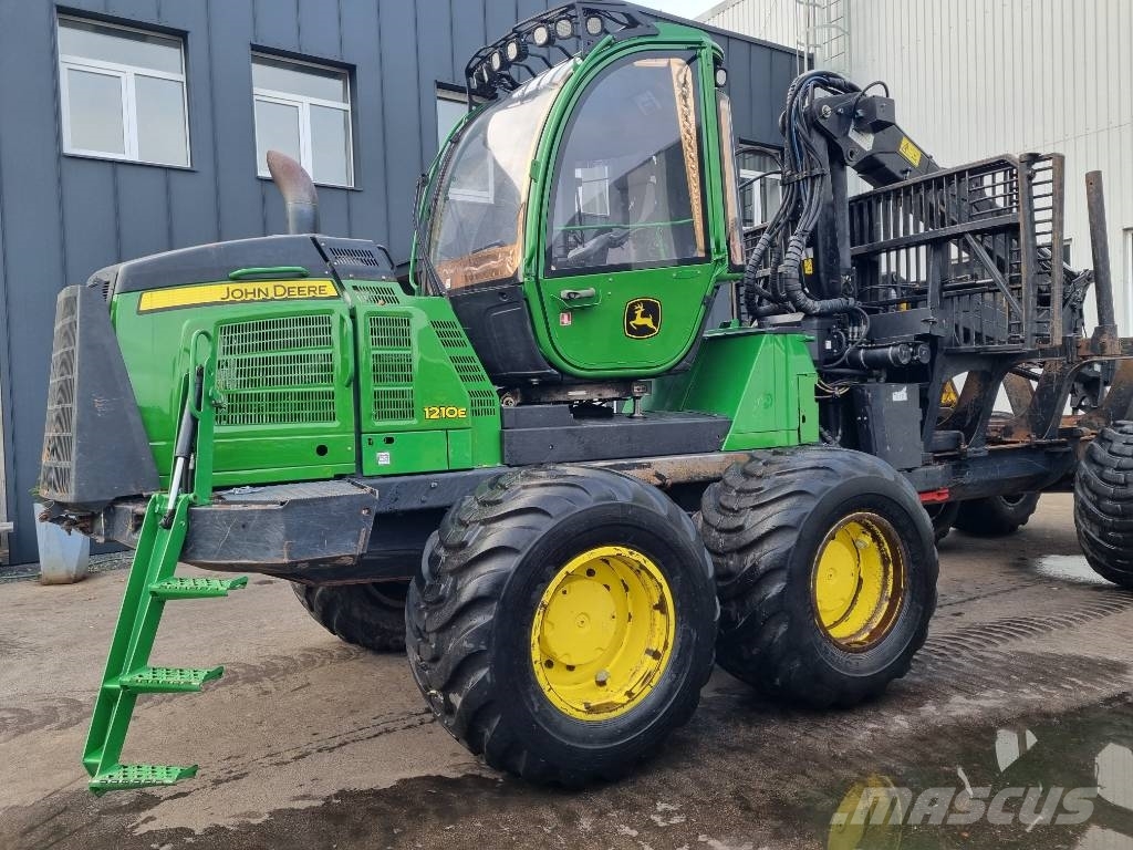 John Deere 1210 E IT 4 Autocargadoras