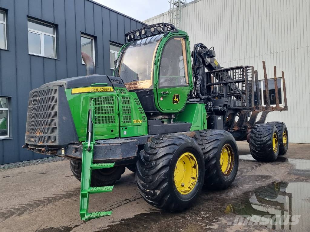 John Deere 1210 E IT 4 Autocargadoras