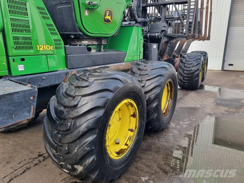 John Deere 1210 E IT 4 Autocargadoras