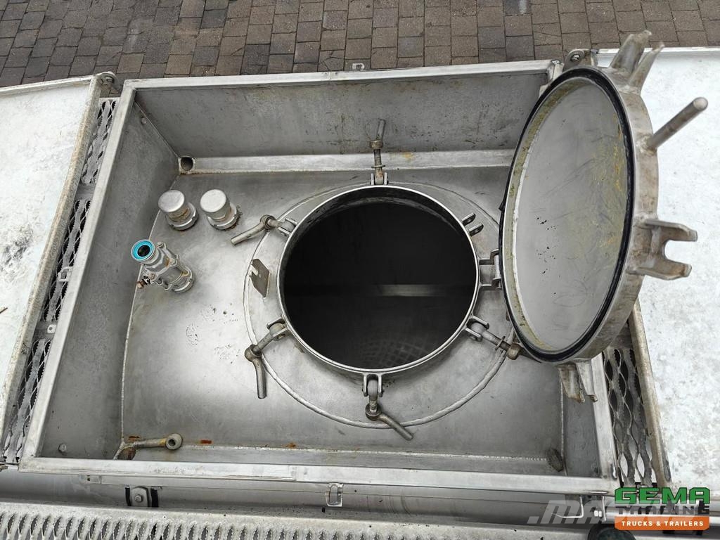 LAG O-3-40 CL 3-Axle SAF - Insulated Tank 24,000L - Dr Tanker semi-trailers