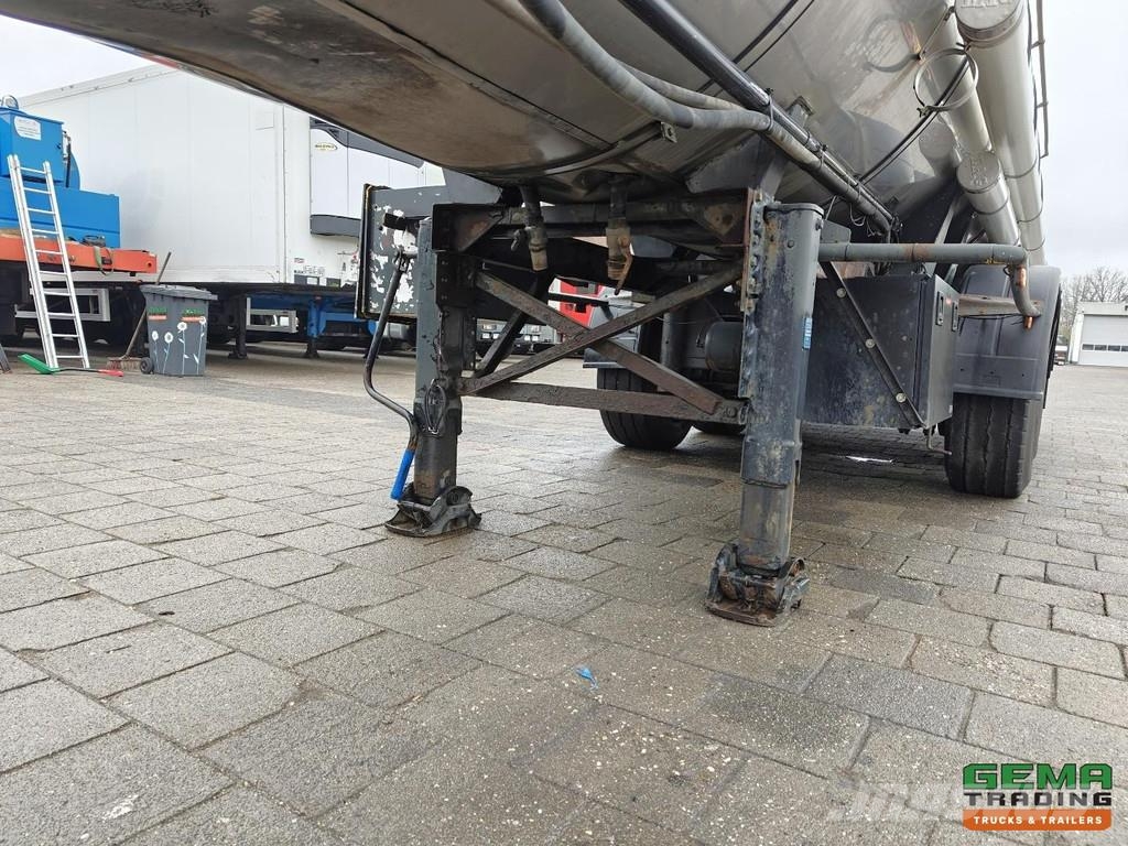 LAG O-3-40 CL 3-Axle SAF - Insulated Tank 24,000L - Dr Autocisternas