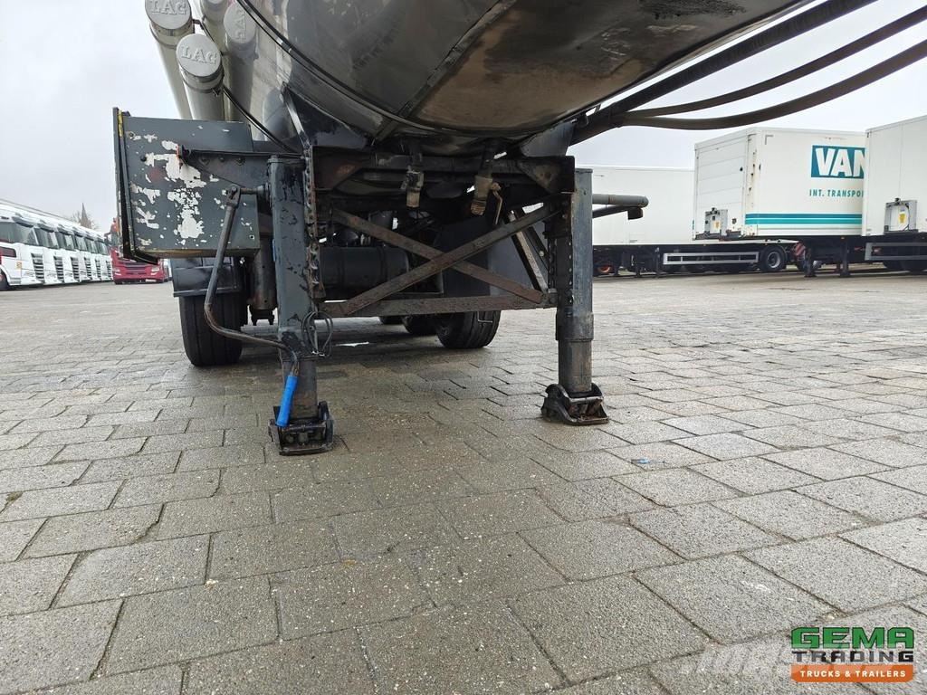 LAG O-3-40 CL 3-Axle SAF - Insulated Tank 24,000L - Dr Tanker semi-trailers