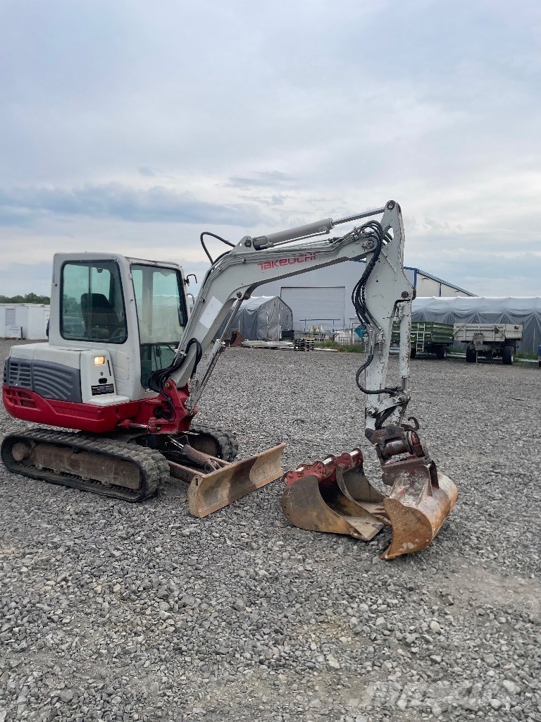 Takeuchi TB 235 Minibagger < 7t