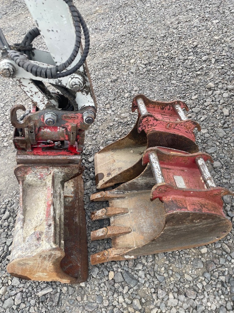 Takeuchi TB 235 Minibagger < 7t