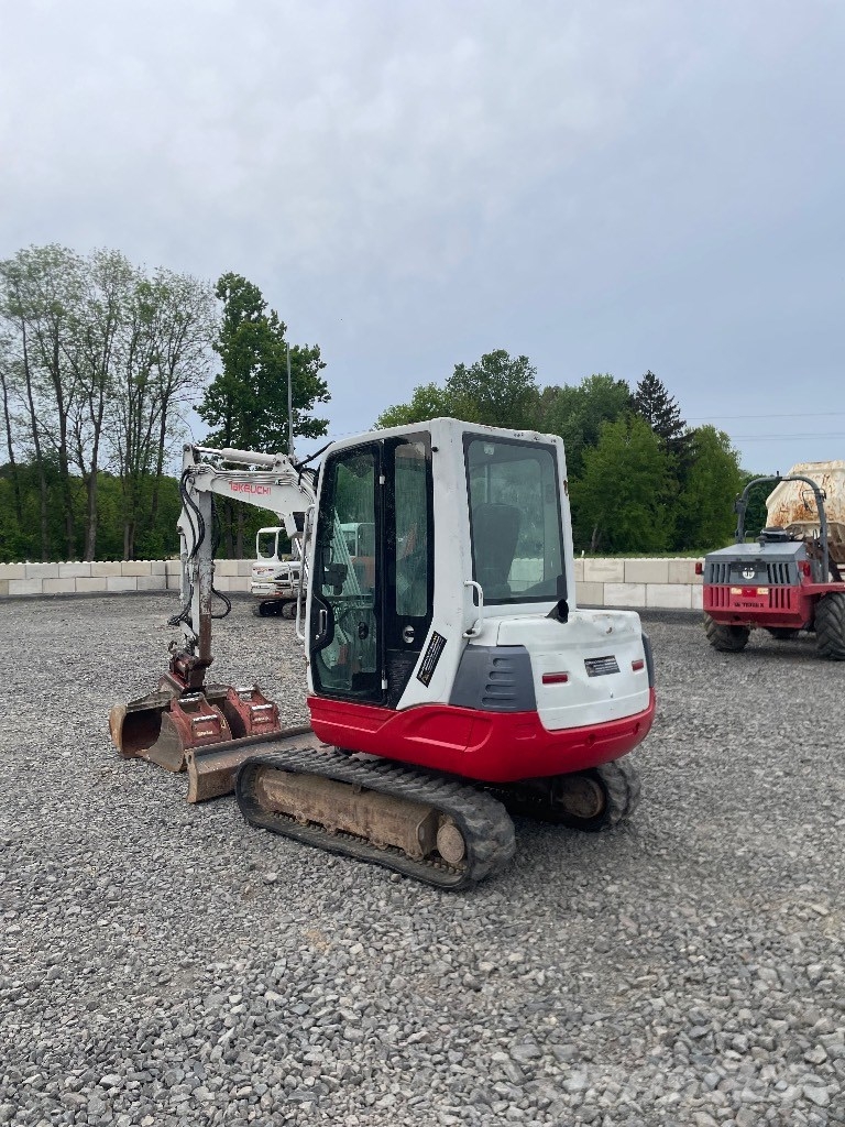 Takeuchi TB 235 Minibagger < 7t