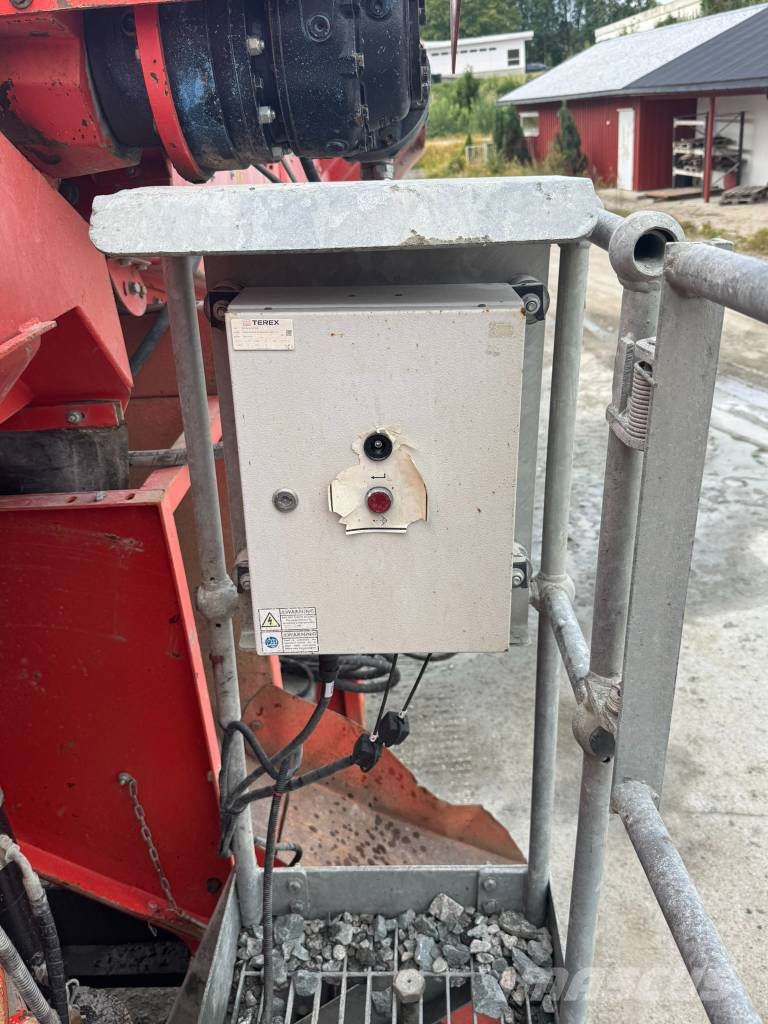 Terex Finlay C1540P prescreen الكسارات المتنقلة