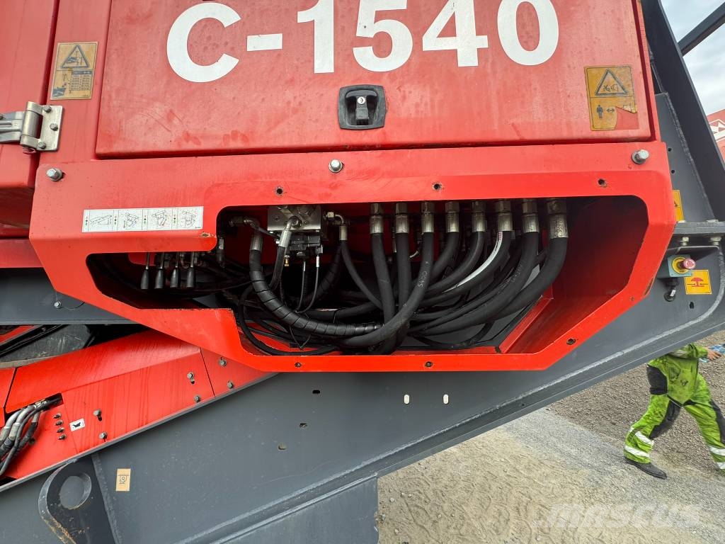 Terex Finlay C1540P prescreen الكسارات المتنقلة