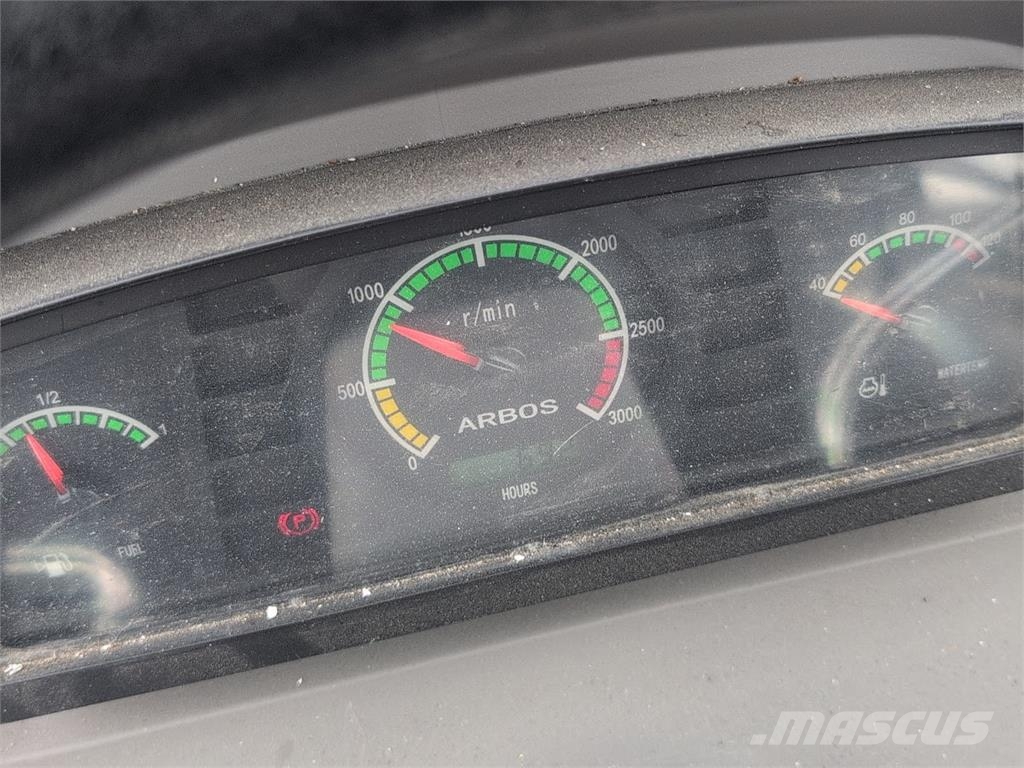 Arbos 2035 4 WD Traktori