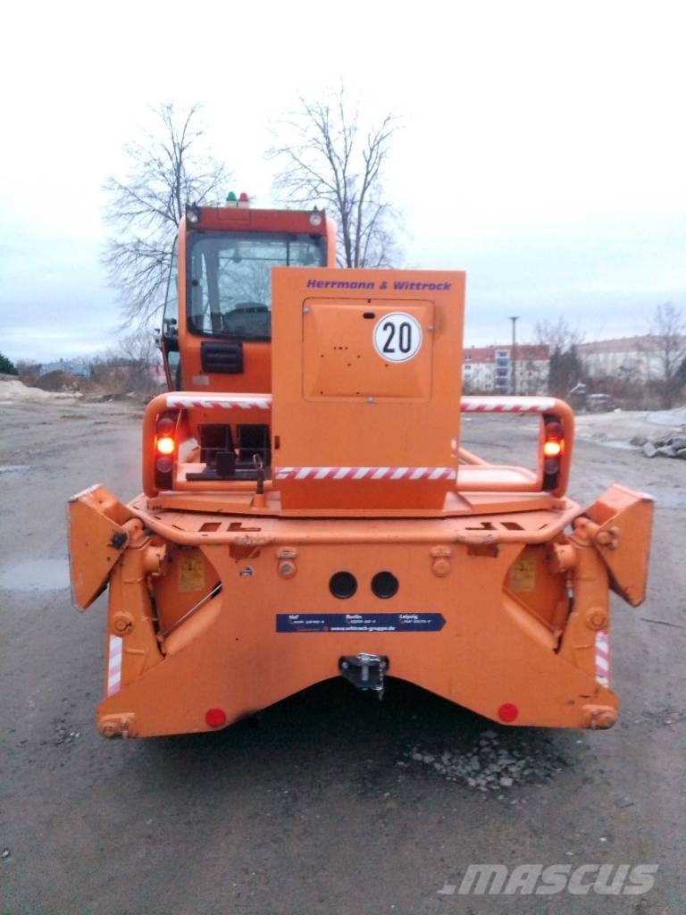 Genie GS 3246 رافعات مقصية الشكل