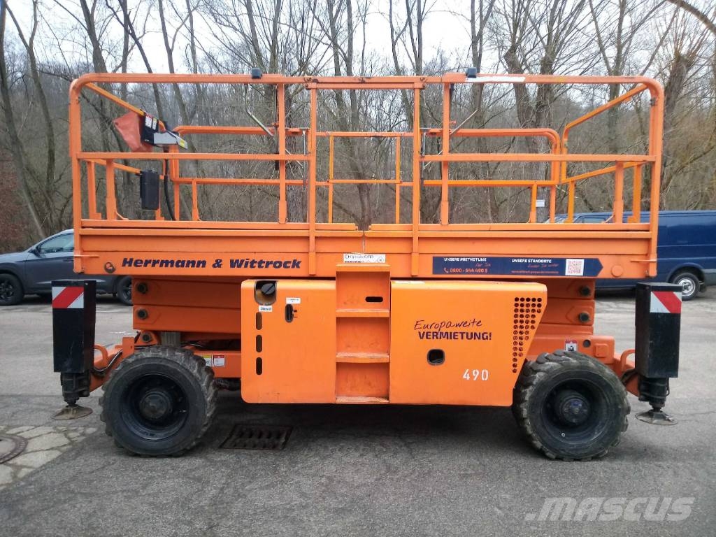 Genie GS 3246 رافعات مقصية الشكل