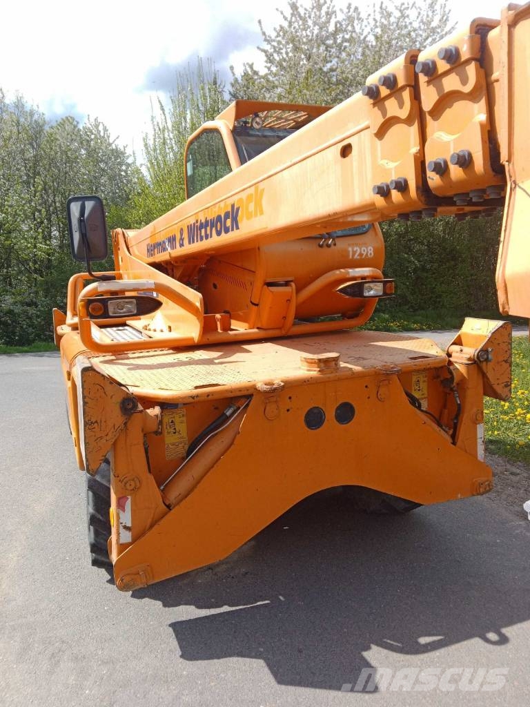 Genie GS 3246 رافعات مقصية الشكل