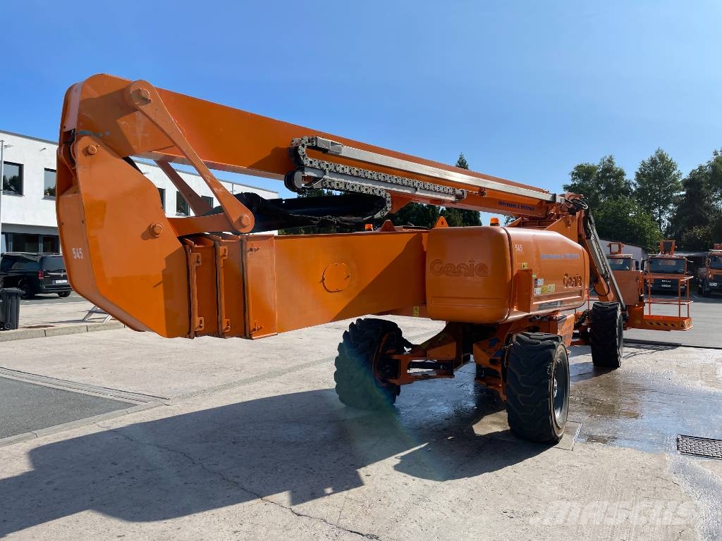 Genie GS 3246 رافعات مقصية الشكل
