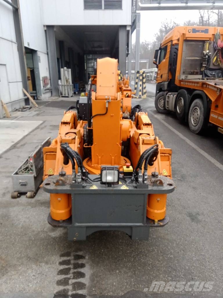 Genie GS 3246 رافعات مقصية الشكل